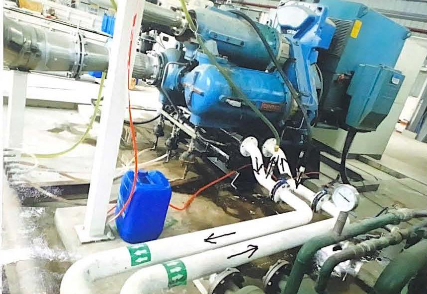 压缩机进出水管现场标注，安全施工