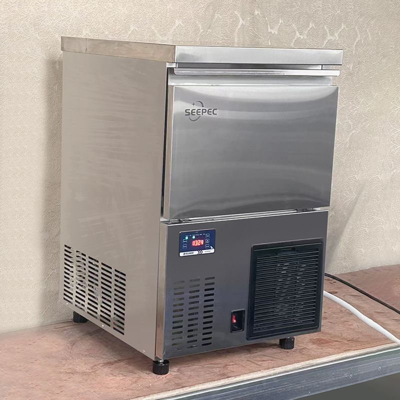喷淋式方冰制冰机