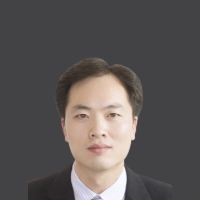 杨照飞