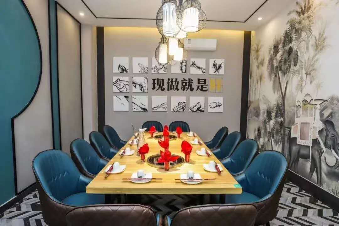 老船舫现做鲜鱼馆重庆巫山店