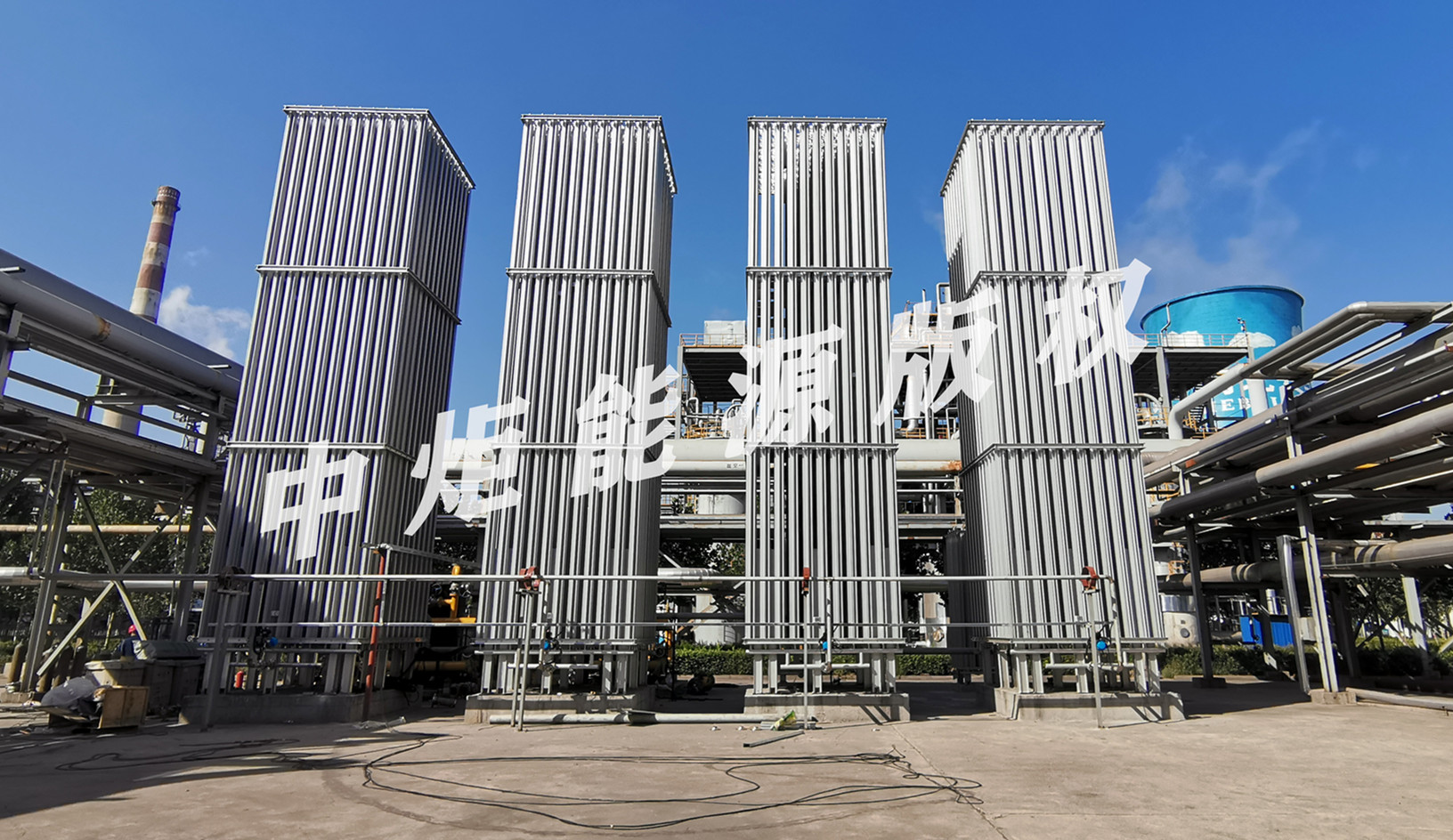 4x7500Nm³/h汽化器安装现场