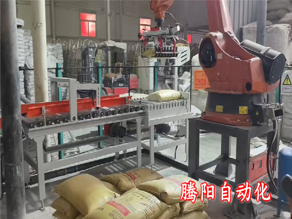 石膏粉码垛机器人一台机器顶好几个搬运工