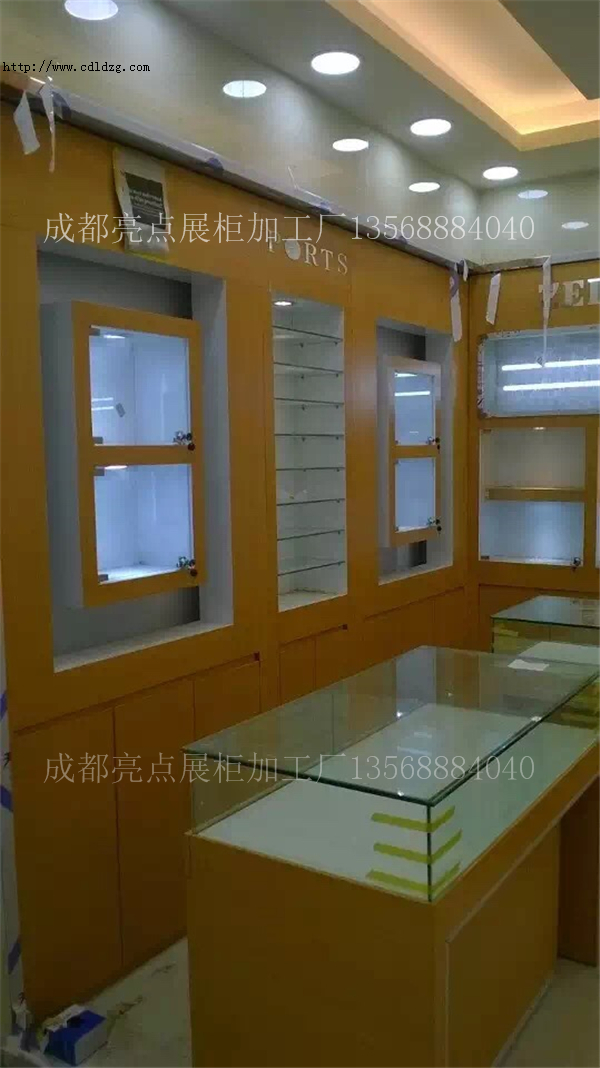 眼镜货柜