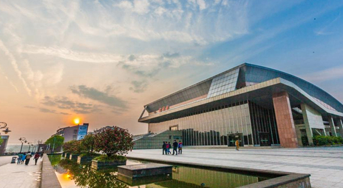 湖南交通職業(yè)技術(shù)學(xué)院體育館改造項(xiàng)目