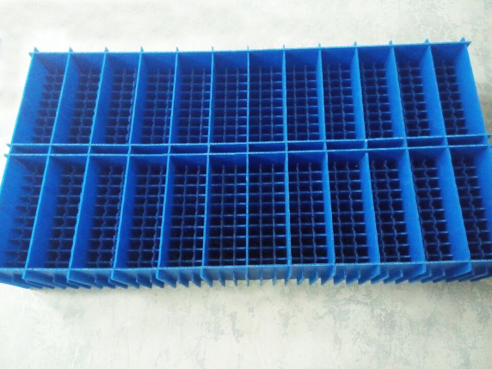 塑料中空板高低卡