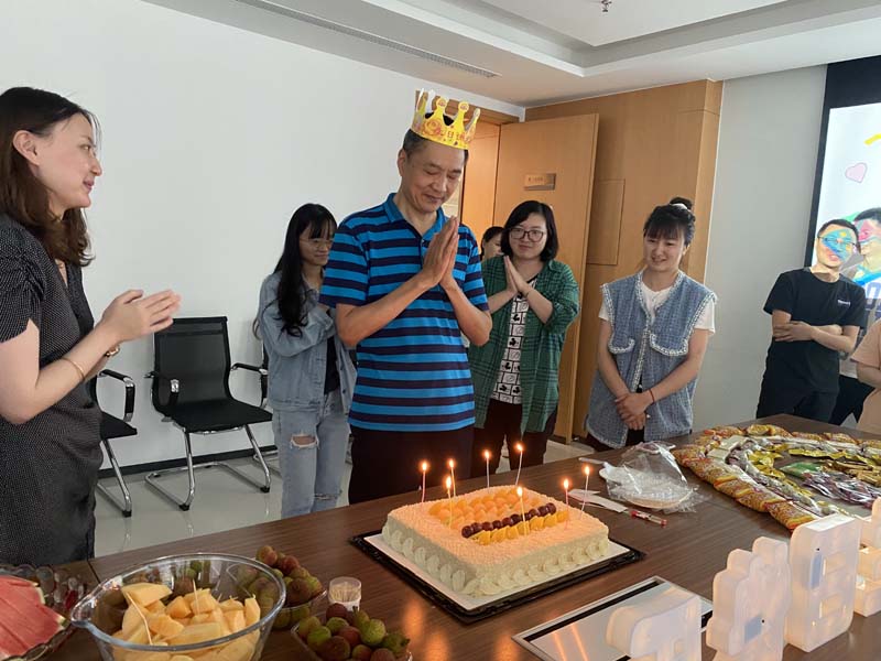六月員工生日會(huì)