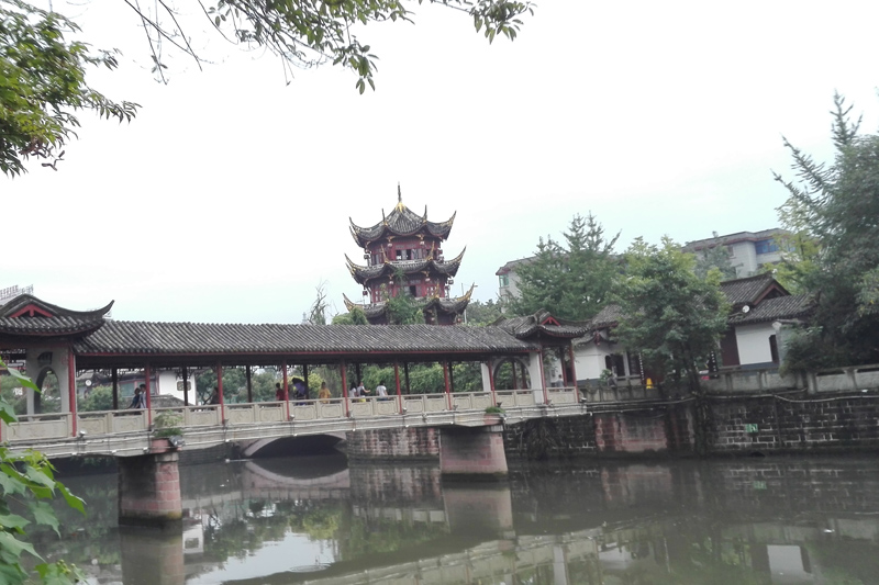 成都市百花潭公園廊橋