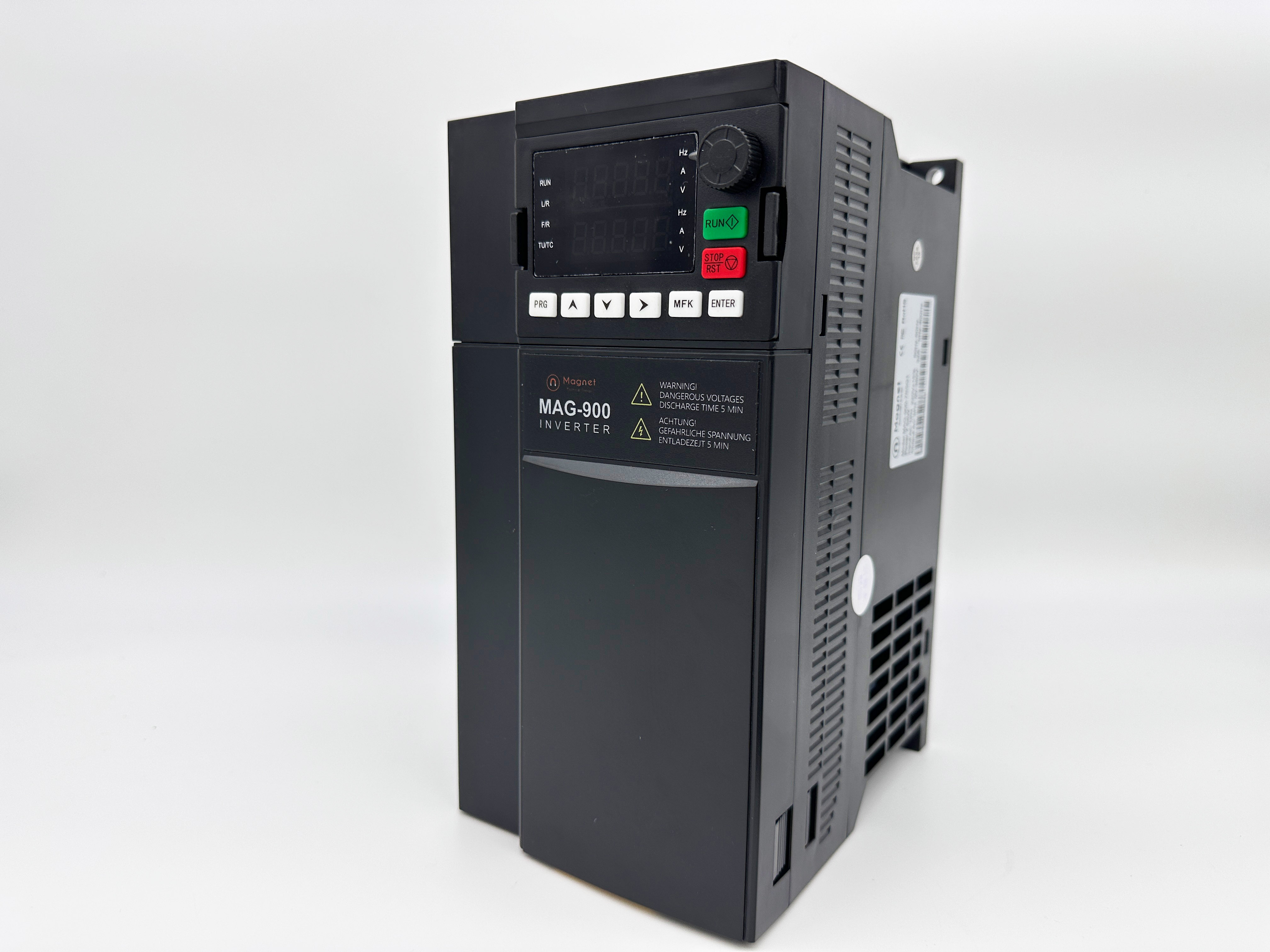 DN900-7R5G1