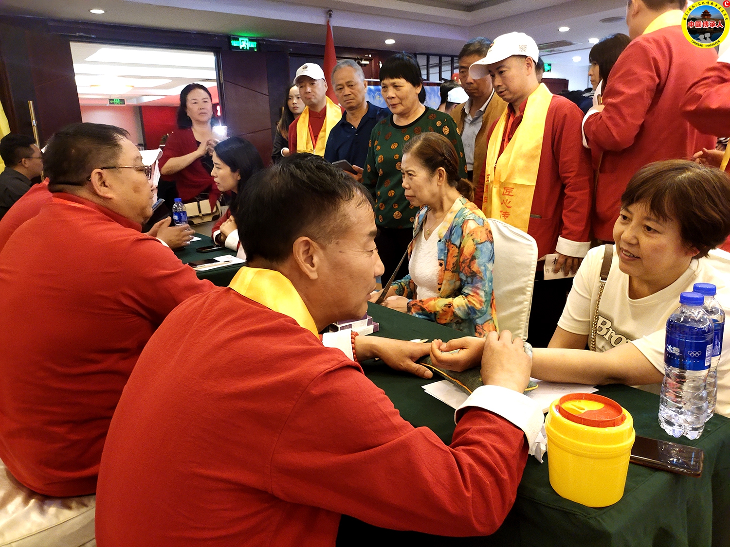 爱心惠民丨全国民医公益中国行走进成都、创新传承产品博览会圆满成功