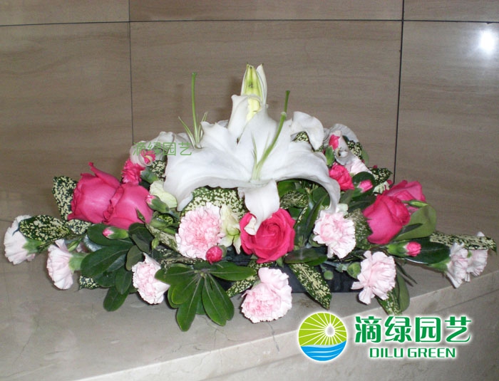 百合玫瑰台花