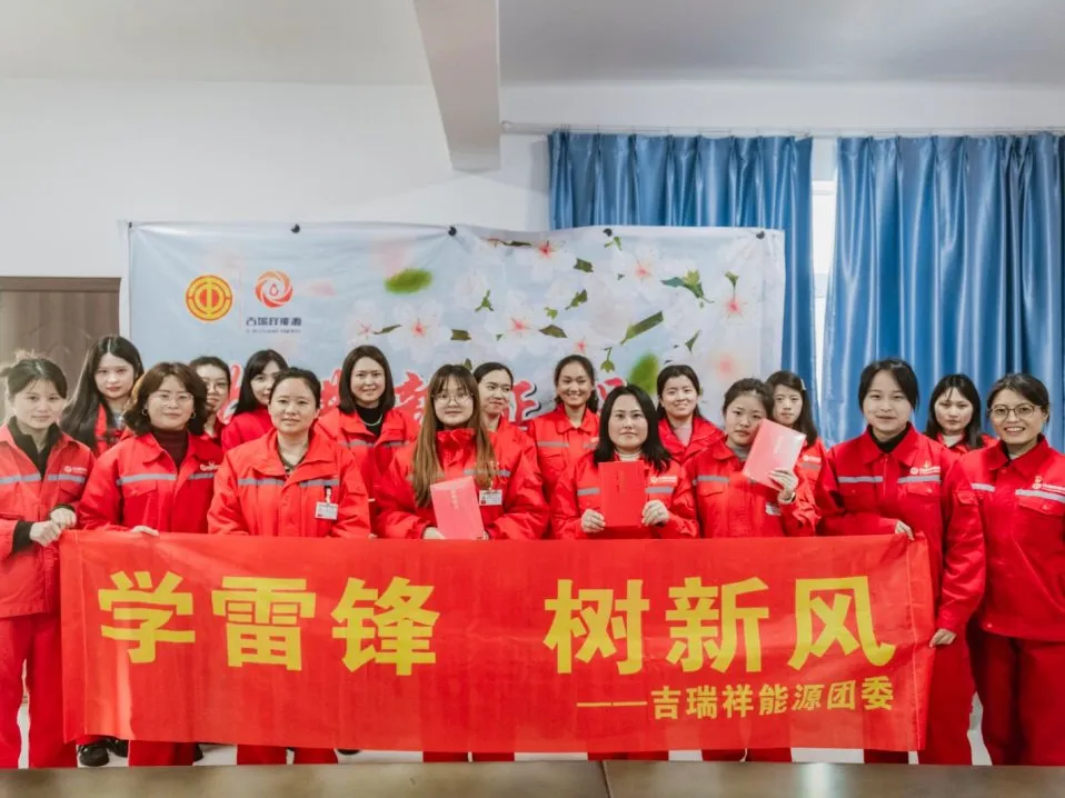 吉瑞祥青年讲雷锋故事