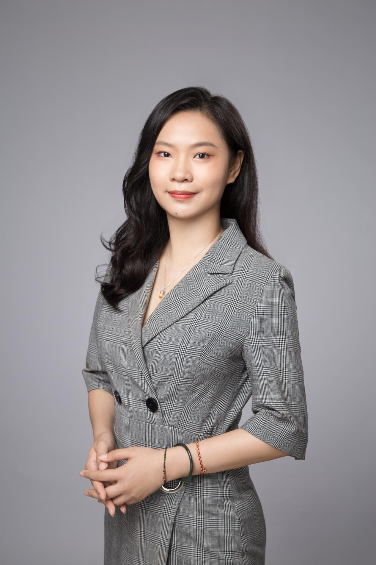 黄静雯