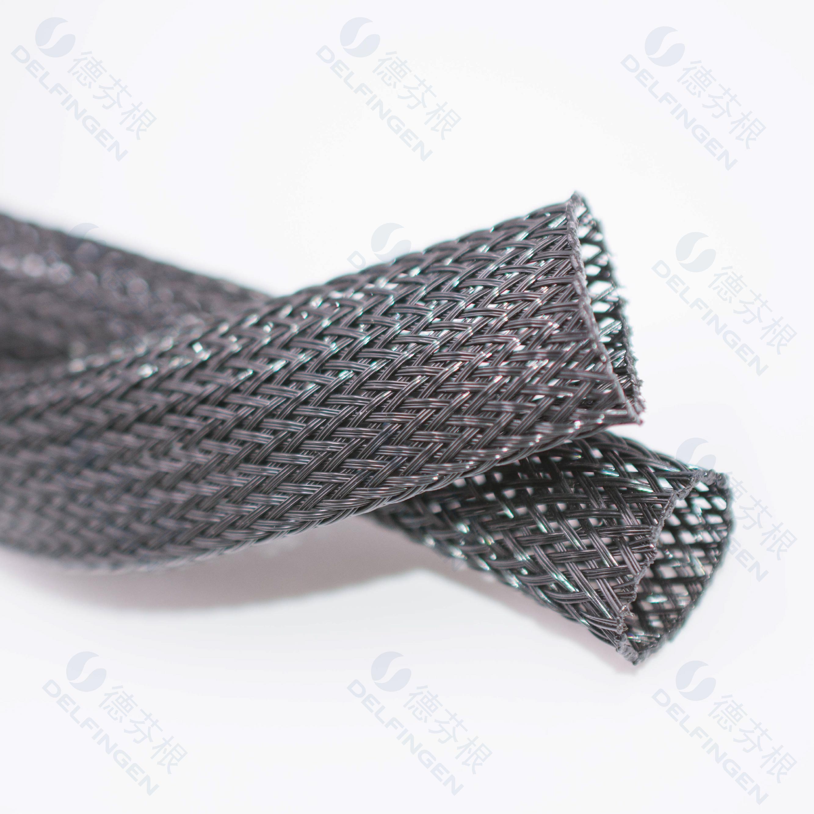 Langoflex PET/PA 闭口编织管