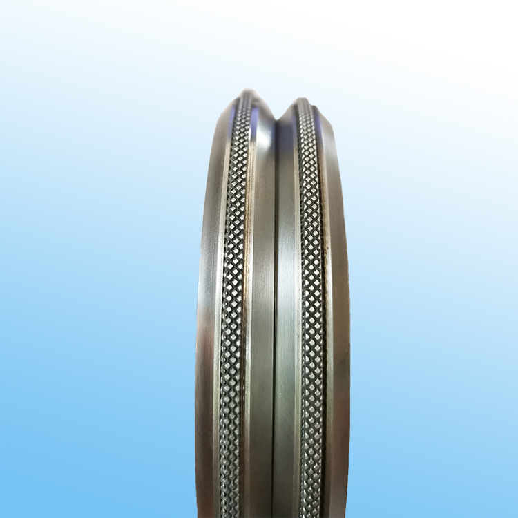 Edge pressure wheel