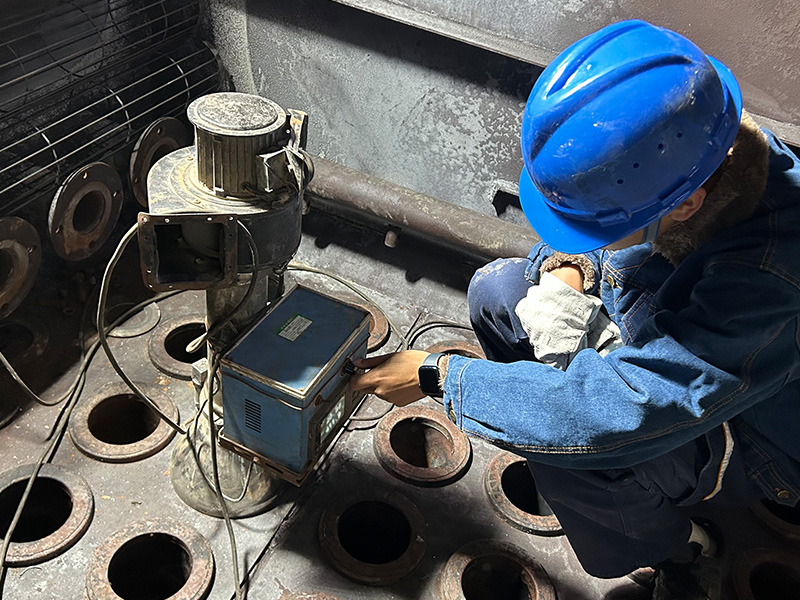  	清灰施工现场