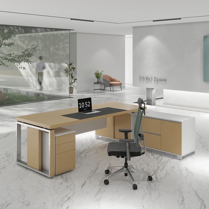 Kayson Manage Desk