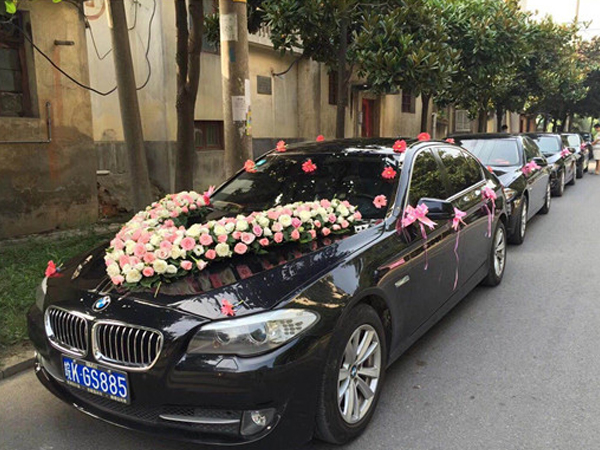 宝马7系一辆+宝马5系5辆