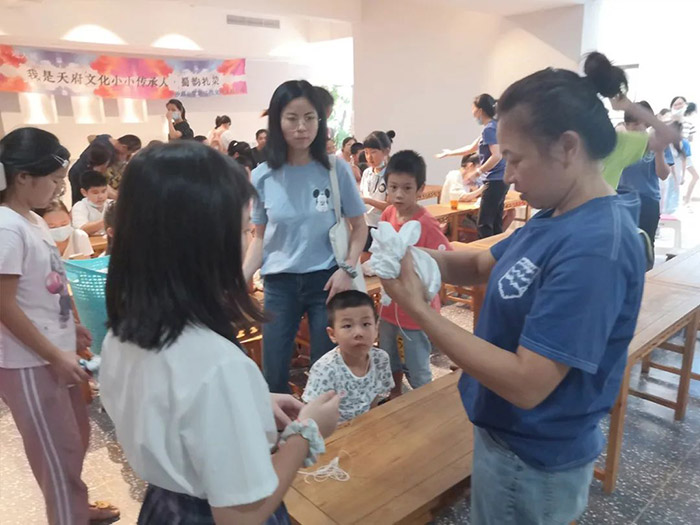 非遗传承人常丽先老师现场指导