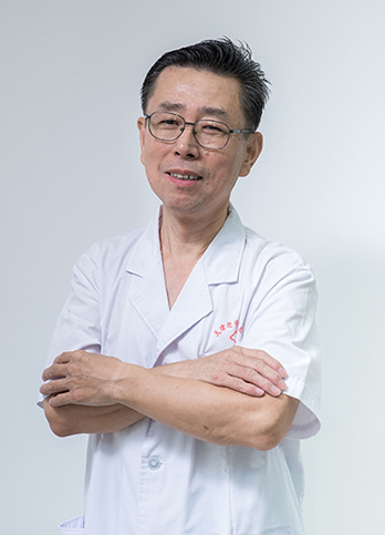 王建华