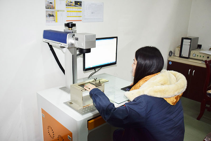 四川飞球光纤静态激光机