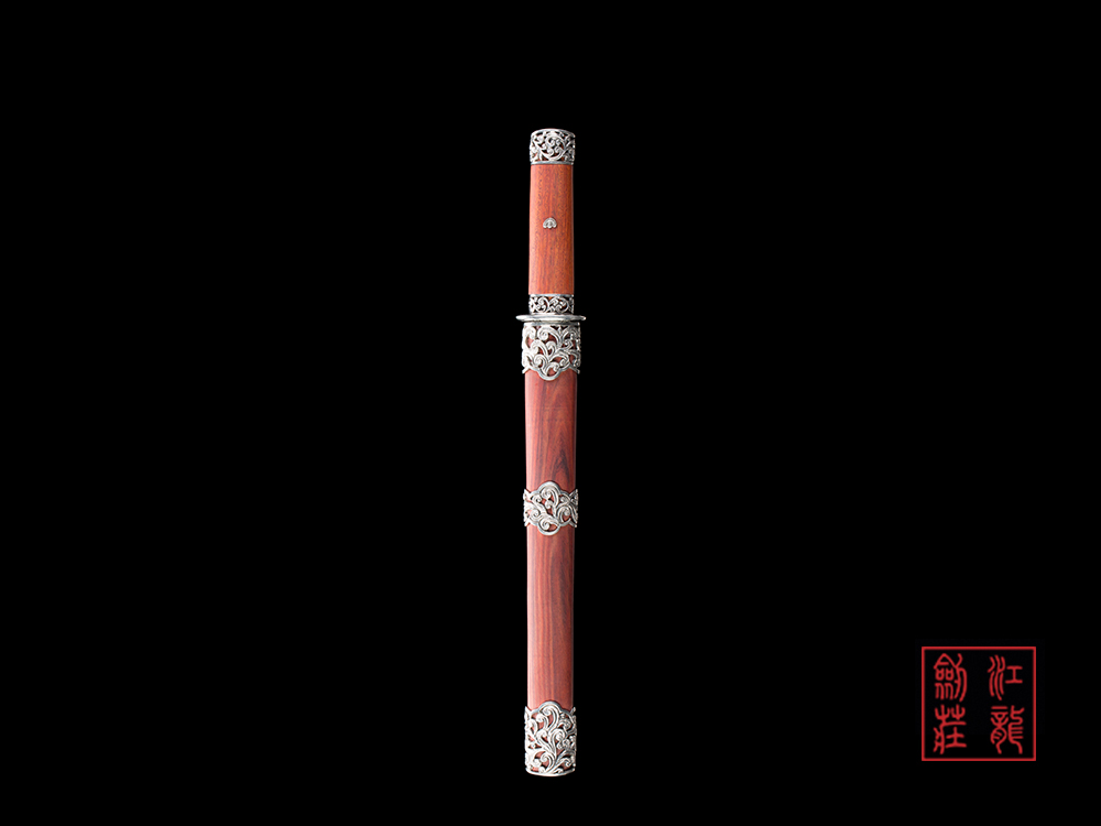 幽萤小唐剑  ｜  江龙
