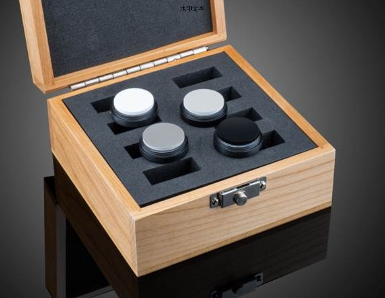 Spectralon® 白色、灰度和彩色漫反射标准板