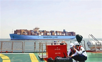 船舶及相关装置