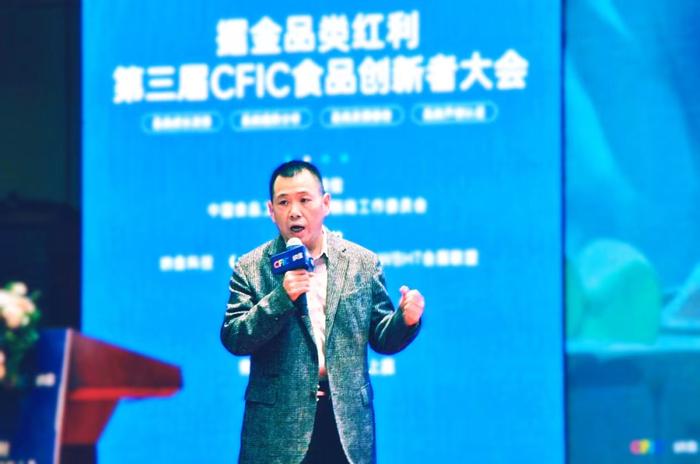 深圳元力萃饮品有限公司董事长段振峰
