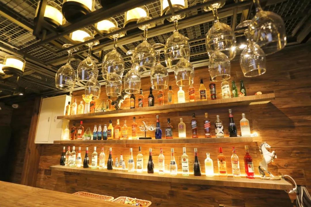 【复古温馨轰趴 LOFO复式装修风格】望京店 嗨团建