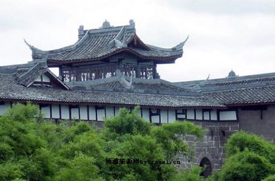 宝箴塞