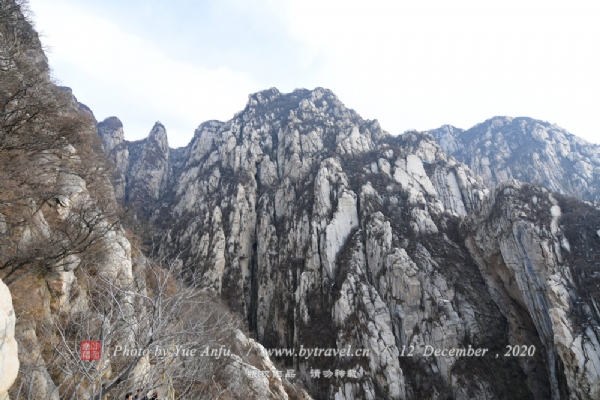 嵩山