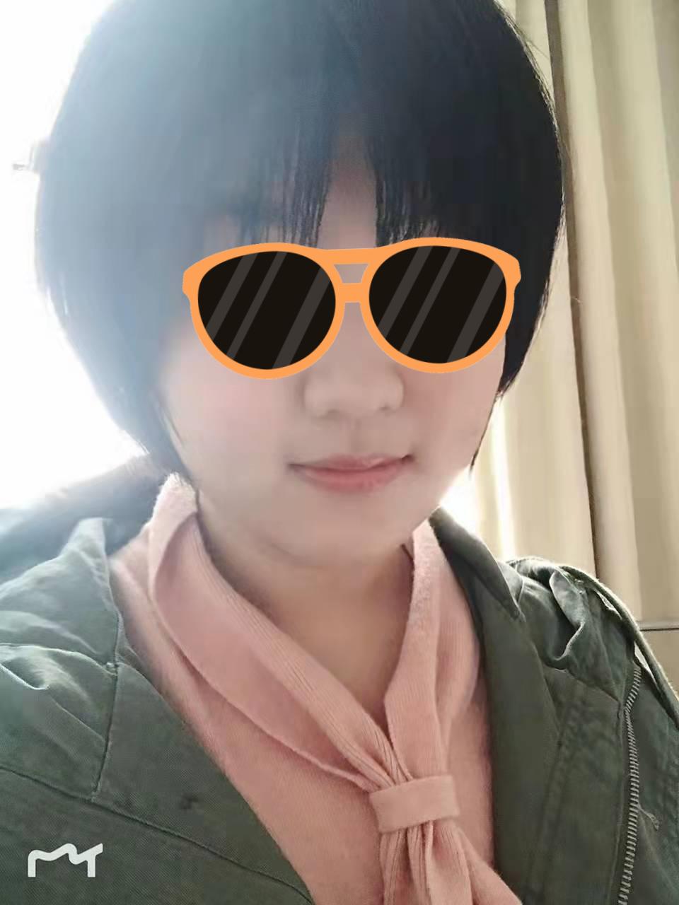 A3281， 93年出生，身高1.68，硕士，未婚，南通本地人， 长相气质佳，综合素质好， 符合配偶随军条件，有心仪对象成婚，按规定部队即可在上海市中区照顾分配一套住房。父公司董事长，母亲中学老师，家境优。觅在沪工作，大三岁左右，身高180上下，条件相当的优秀男生为伴。