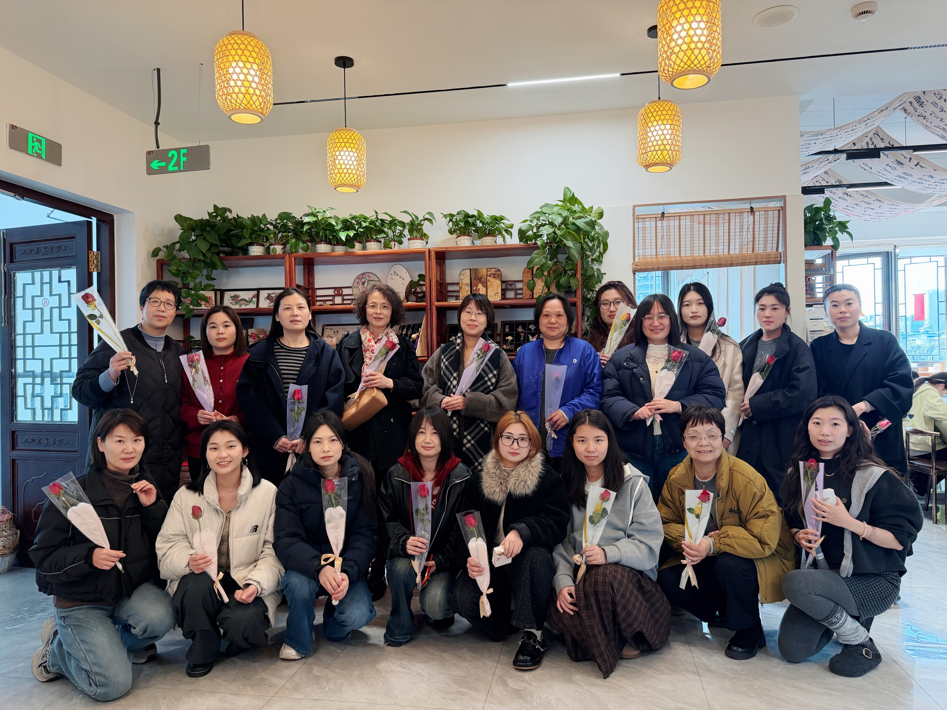 芳华悦己 向美而生 | 欣海开展“三八”妇女节主题活动