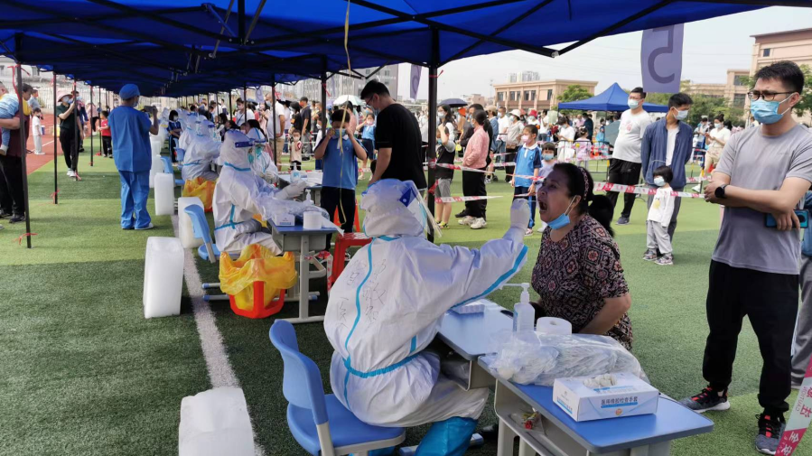 不負青春，擴產日檢量15萬管，全員奮戰在抗疫一線上