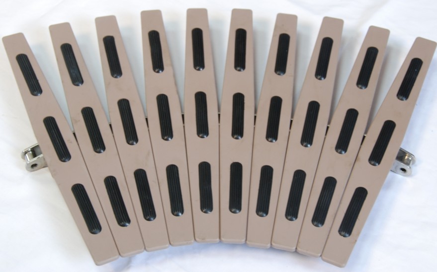 snap on chains with rubber inserts