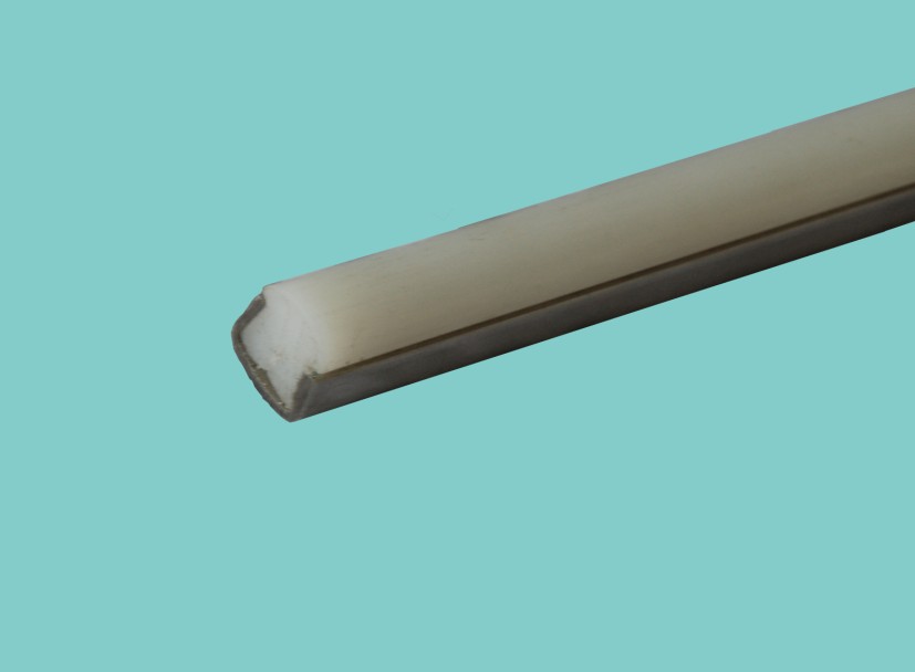 Conical side guide