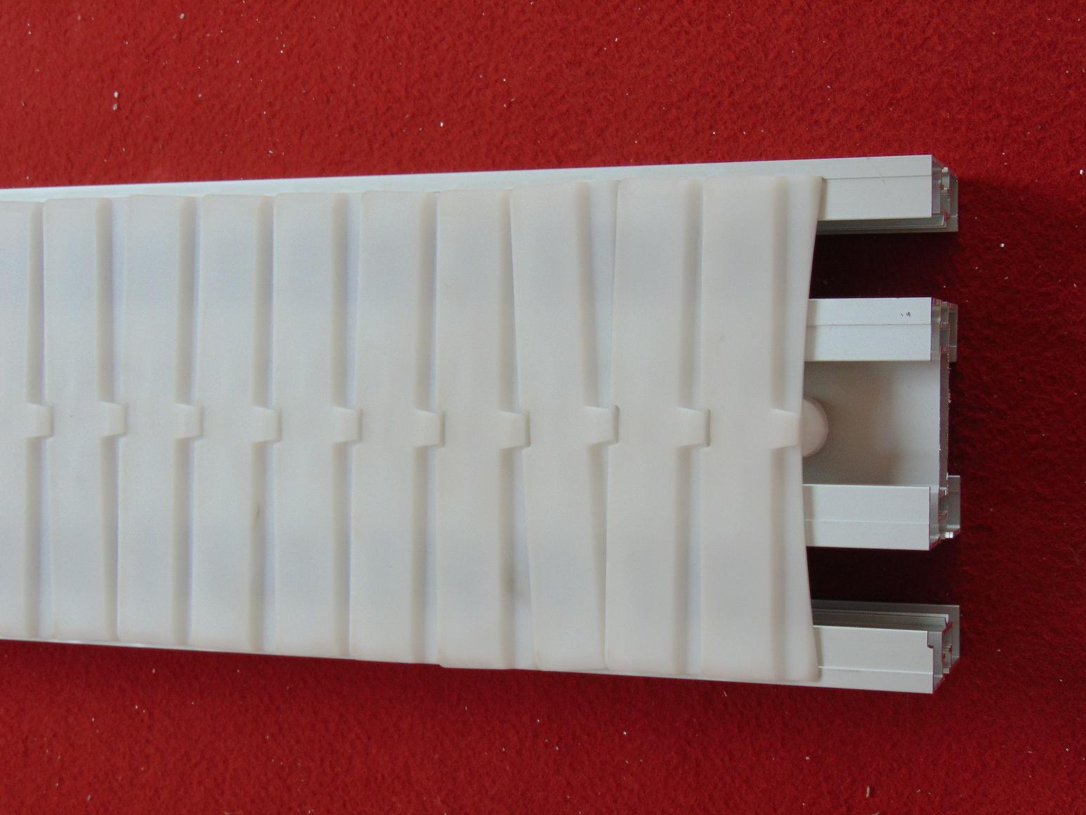 LF175  Flexible plain top conveyor chains 