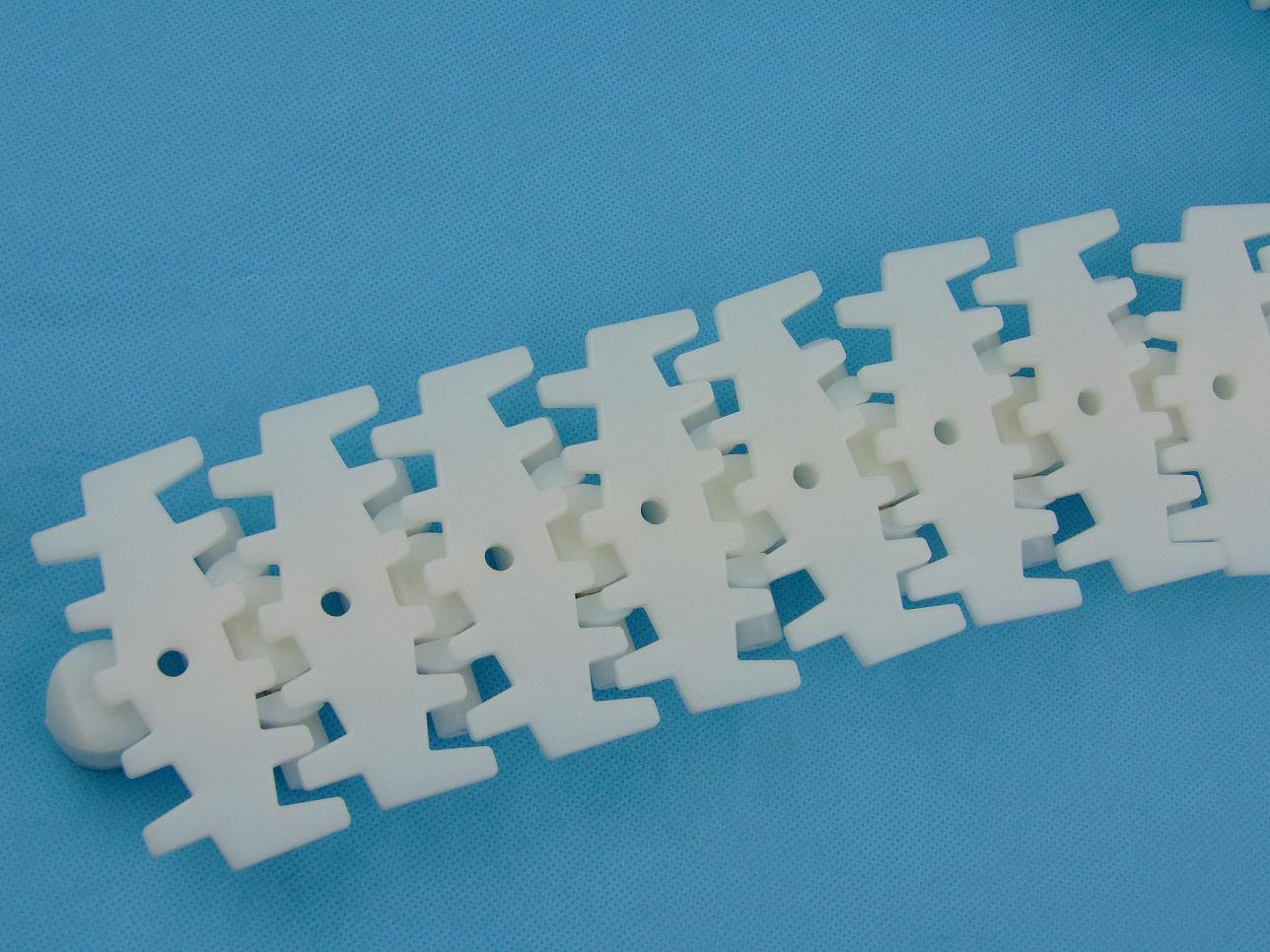 LF83E Plain chains with holes for magnet lines