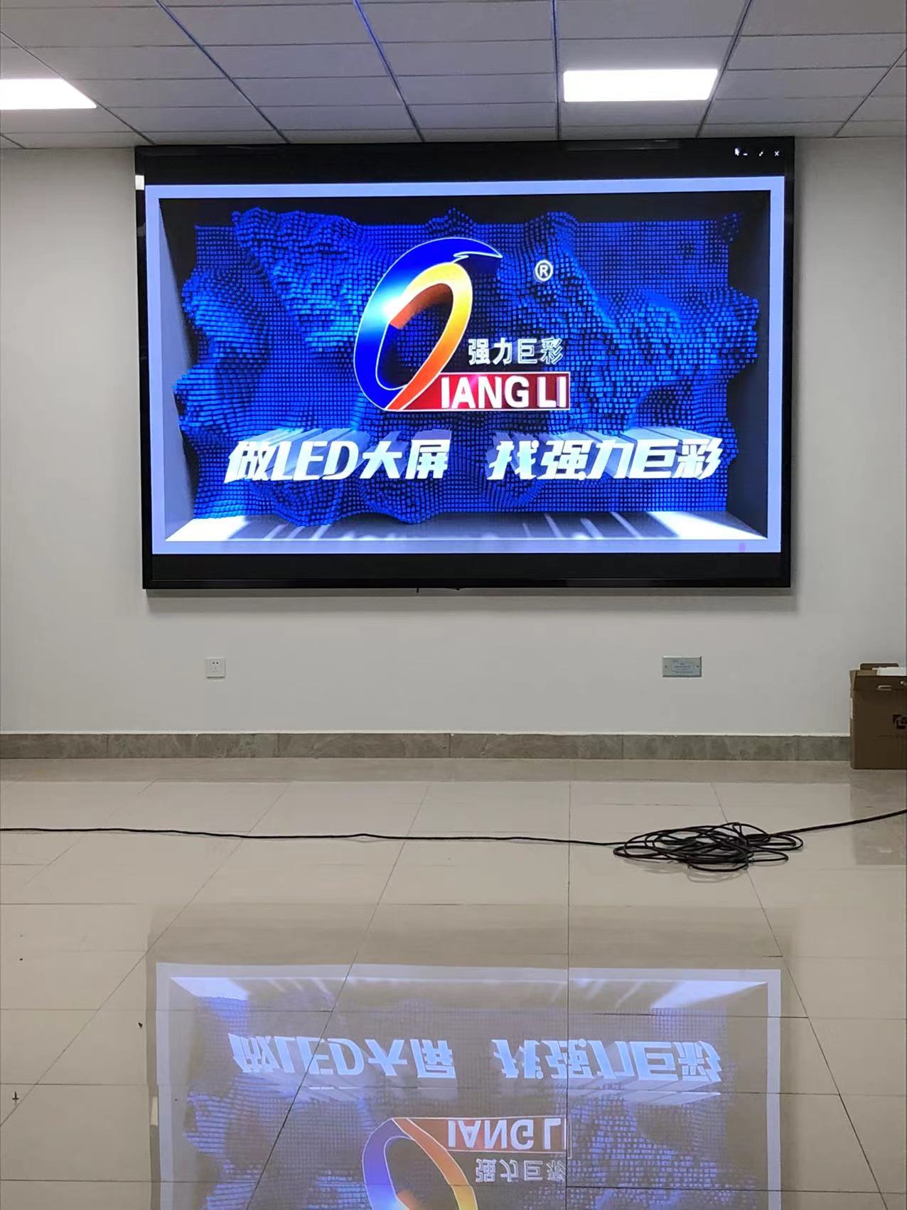 场中路3135弄与少年村路交叉口往北100米部队机场