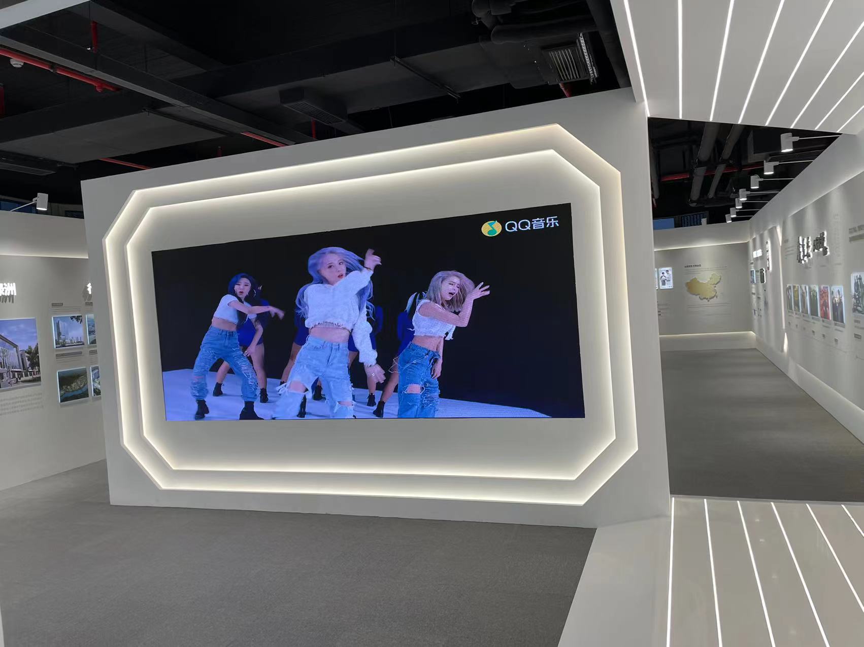 上海市宝山区园新路258弄1号彩轶服务8楼