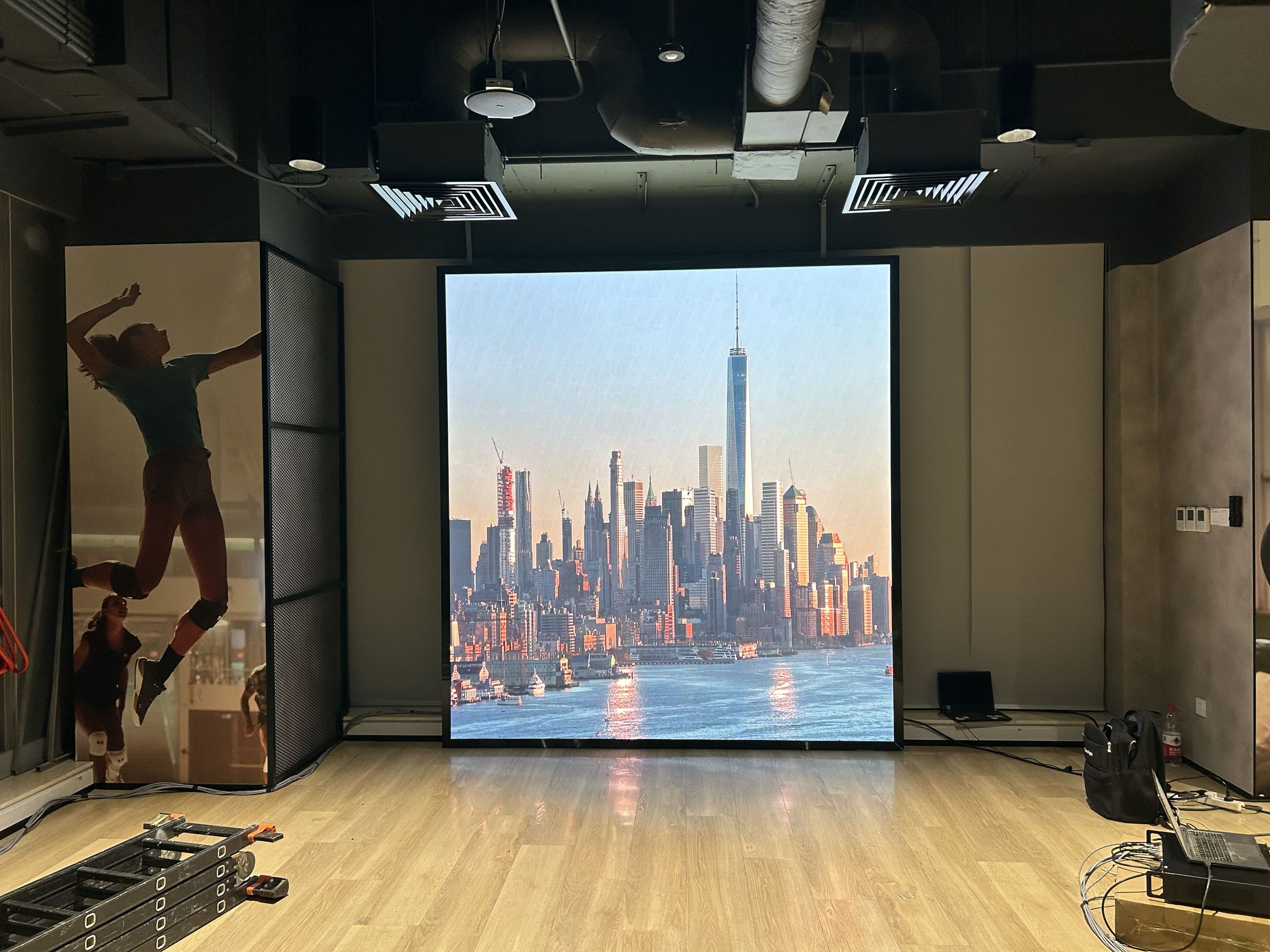 上海市黄浦区黄陂南路838号中海环宇荟