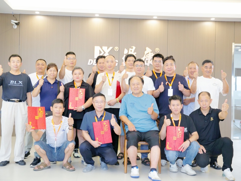 2025夏季铅酸电池修复技术培训圆满落幕，资深专家手把手教你变废为宝！