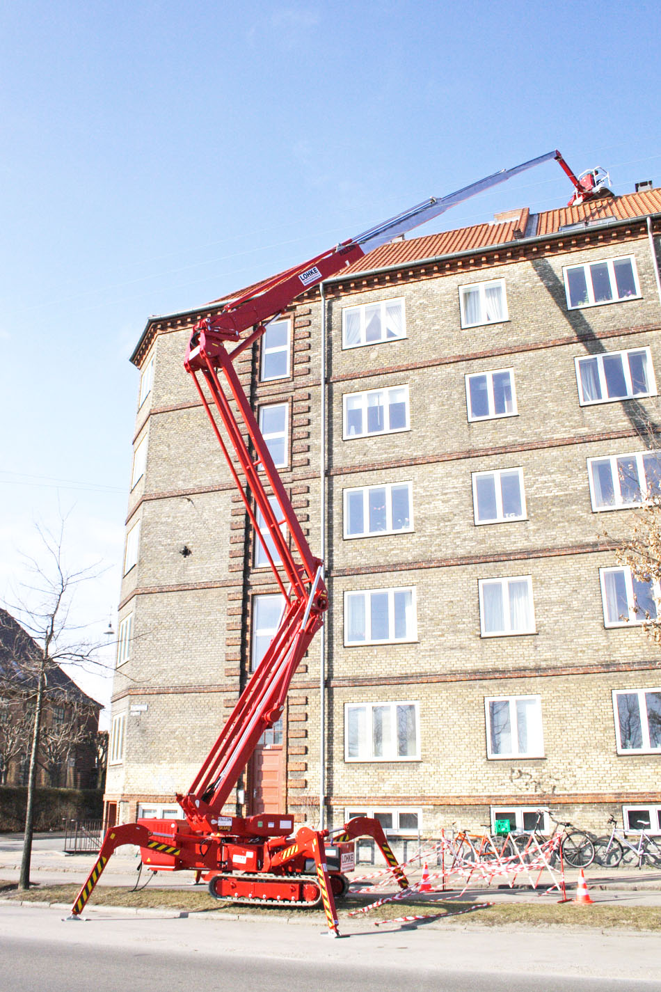 33米橡膠履帶蜘蛛式升降機(jī)