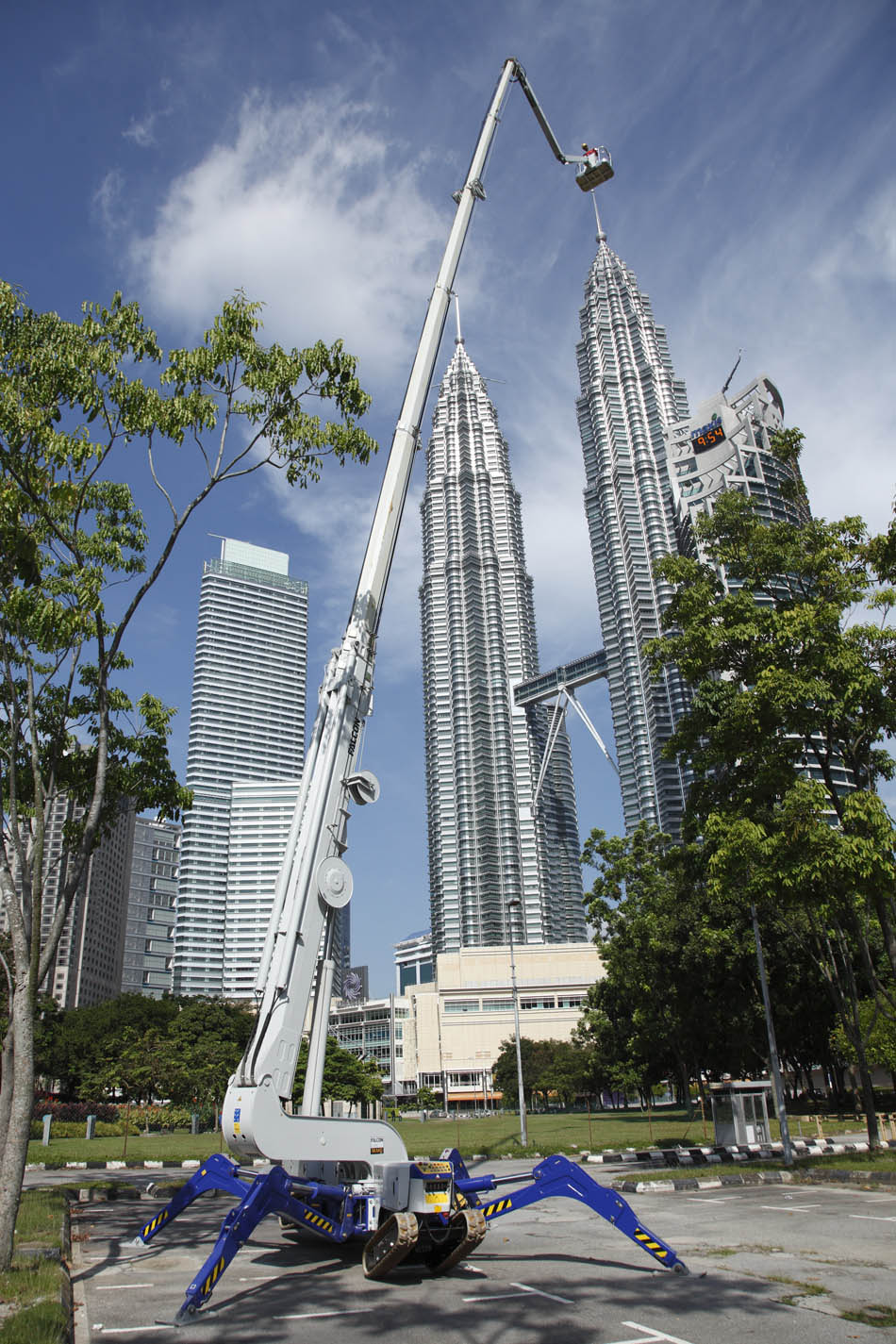 52米橡膠履帶蜘蛛式升降機(jī)