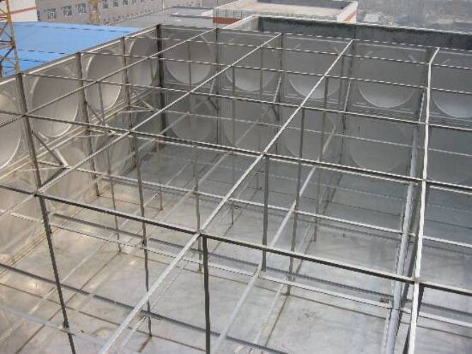 四川多联公司水箱拉筋图