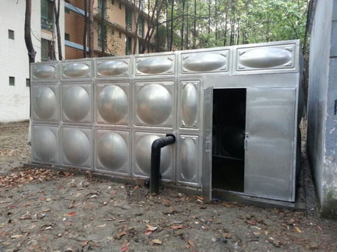 成都理工大学水箱