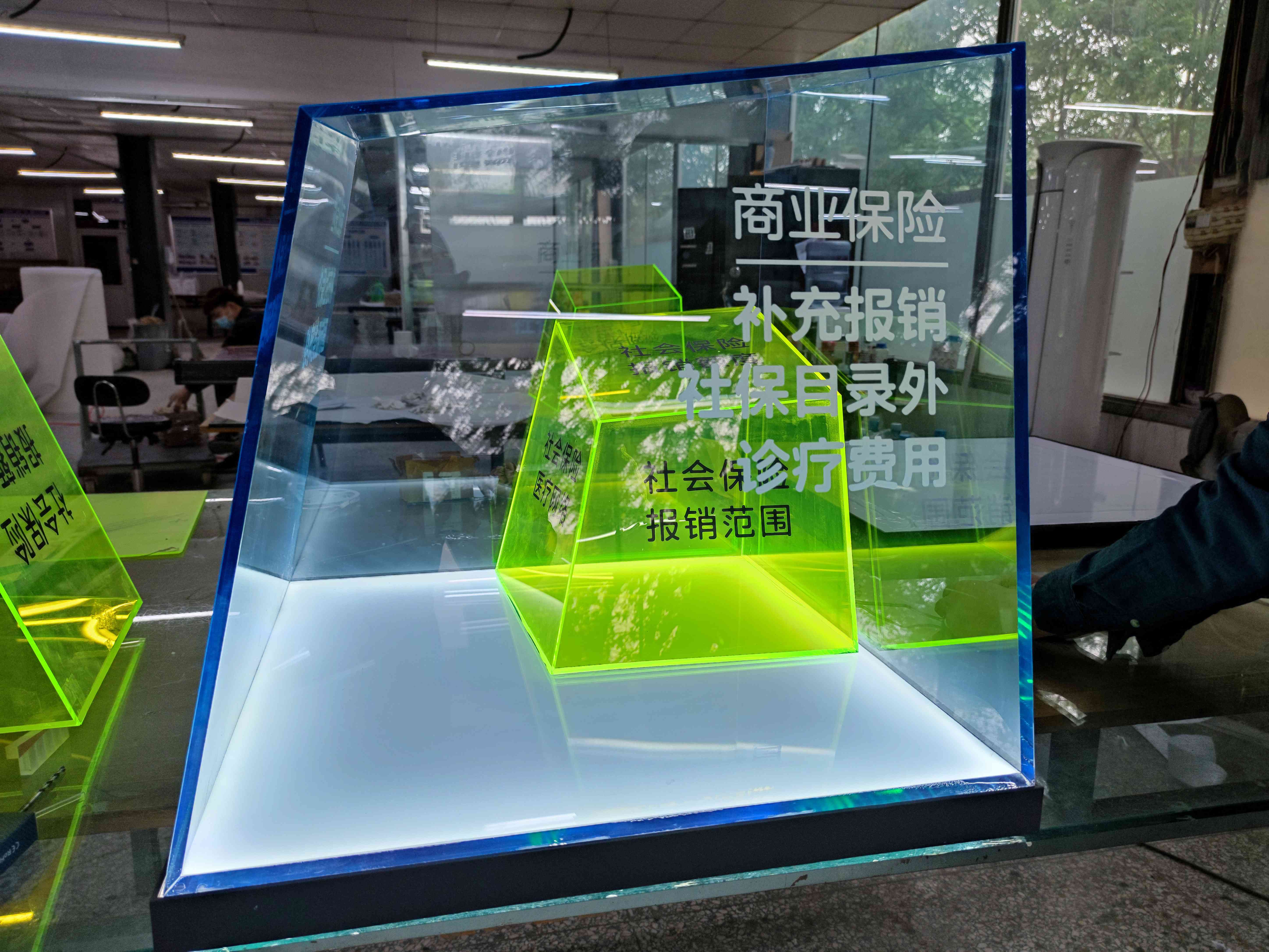 亞克力商業展示燈箱