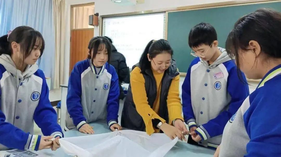 青岛市第三十三中学课堂教学精准化