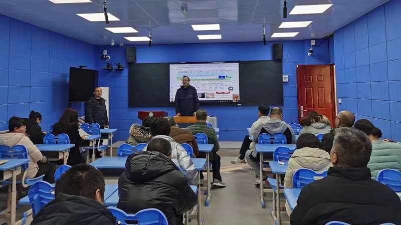 鹤壁市第十八中学开展精准教学课堂培训