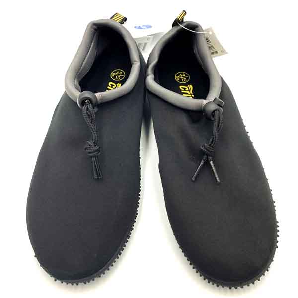 beach shoes